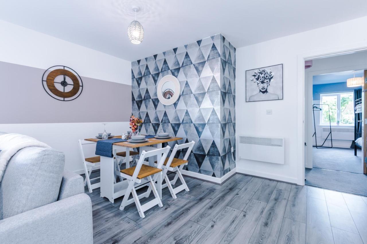 Stunning 2 Bed Apt By Greenstay Serviced Accommodation - Located In Formby Village - Perfect For Short & Long Stays - Couples, Friends & Families & Business Travellers All Welcome - Dog Friendly - 7 ภายนอก รูปภาพ