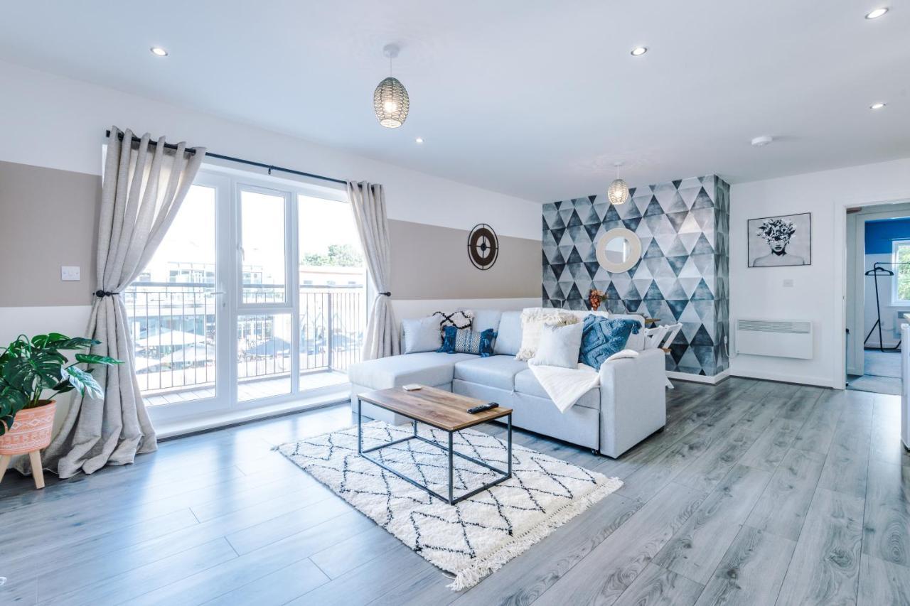 Stunning 2 Bed Apt By Greenstay Serviced Accommodation - Located In Formby Village - Perfect For Short & Long Stays - Couples, Friends & Families & Business Travellers All Welcome - Dog Friendly - 7 ภายนอก รูปภาพ