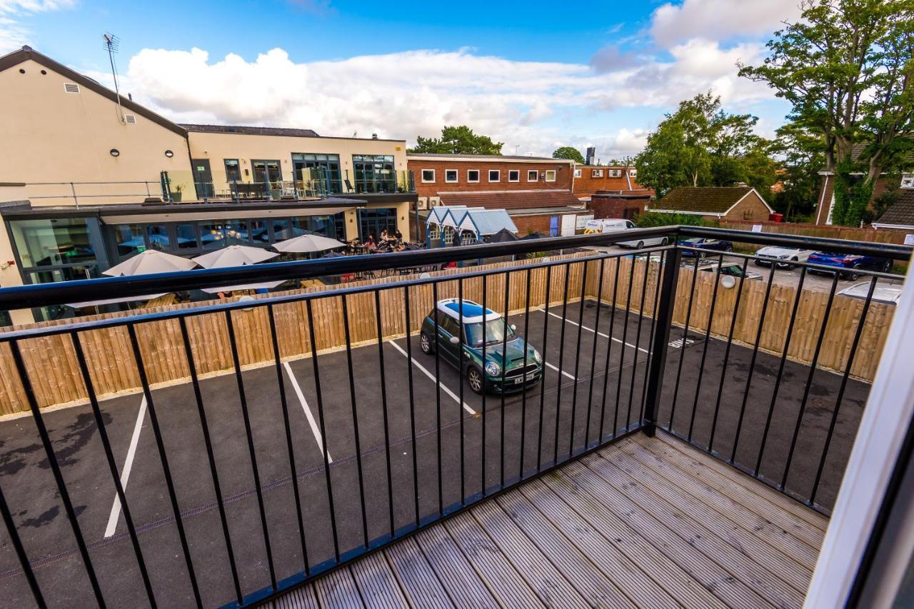 Stunning 2 Bed Apt By Greenstay Serviced Accommodation - Located In Formby Village - Perfect For Short & Long Stays - Couples, Friends & Families & Business Travellers All Welcome - Dog Friendly - 7 ภายนอก รูปภาพ